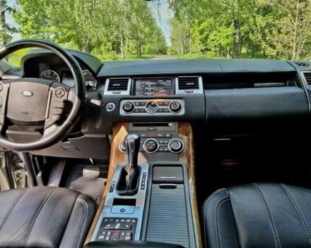 Сірий Ленд Ровер Range Rover Sport, об'ємом двигуна 5 л та пробігом 148 тис. км за 17000 $, фото 22 на Automoto.ua