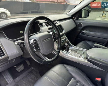 Серый Ленд Ровер Рендж Ровер Спорт, объемом двигателя 5 л и пробегом 208 тыс. км за 30000 $, фото 20 на Automoto.ua
