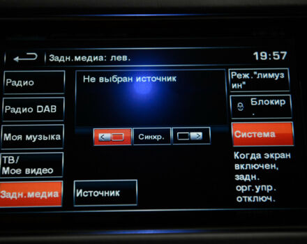 Сірий Ленд Ровер Range Rover Sport, об'ємом двигуна 5 л та пробігом 83 тис. км за 53500 $, фото 48 на Automoto.ua