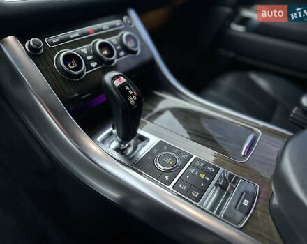 Серый Ленд Ровер Рендж Ровер Спорт, объемом двигателя 2.99 л и пробегом 177 тыс. км за 29999 $, фото 99 на Automoto.ua