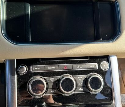 Сірий Ленд Ровер Range Rover Sport, об'ємом двигуна 3 л та пробігом 138 тис. км за 24700 $, фото 15 на Automoto.ua