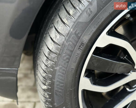 Серый Ленд Ровер Рендж Ровер Спорт, объемом двигателя 4.4 л и пробегом 206 тыс. км за 39500 $, фото 55 на Automoto.ua