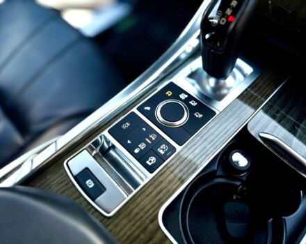 Сірий Ленд Ровер Range Rover Sport, об'ємом двигуна 3 л та пробігом 110 тис. км за 33000 $, фото 4 на Automoto.ua