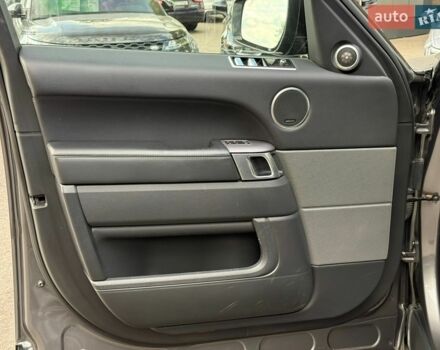 Сірий Ленд Ровер Range Rover Sport, об'ємом двигуна 3 л та пробігом 112 тис. км за 38000 $, фото 18 на Automoto.ua