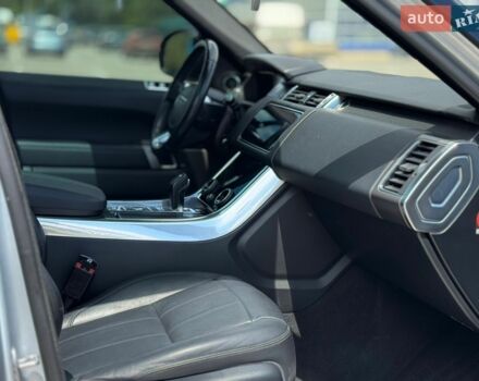 Сірий Ленд Ровер Range Rover Sport, об'ємом двигуна 3 л та пробігом 200 тис. км за 39999 $, фото 10 на Automoto.ua