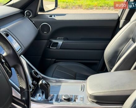 Сірий Ленд Ровер Range Rover Sport, об'ємом двигуна 2 л та пробігом 101 тис. км за 50000 $, фото 19 на Automoto.ua