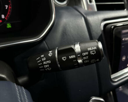 Сірий Ленд Ровер Range Rover Sport, об'ємом двигуна 3 л та пробігом 180 тис. км за 42999 $, фото 36 на Automoto.ua