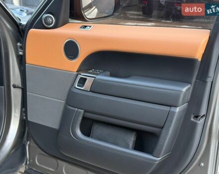 Сірий Ленд Ровер Range Rover Sport, об'ємом двигуна 5 л та пробігом 68 тис. км за 64000 $, фото 31 на Automoto.ua