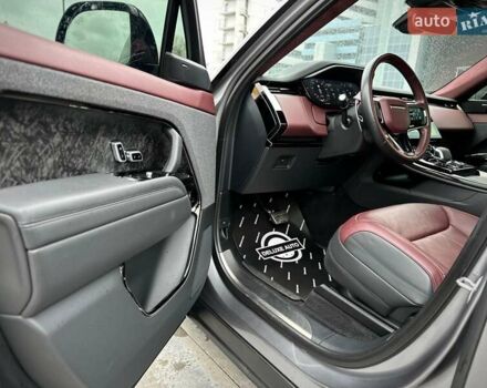 Ленд Ровер Рендж Ровер Спорт 2023 в Киеве на Automoto.ua Серый Ленд Ровер Рендж Ровер Спорт, объемом двигателя 3 л и пробегом 80 тыс. км за 107500 $, фото 45 на Automoto.ua