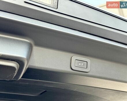 Сірий Ленд Ровер Range Rover Sport, об'ємом двигуна 3 л та пробігом 117 тис. км за 104900 $, фото 122 на Automoto.ua
