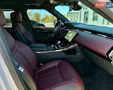 Серый Ленд Ровер Рендж Ровер Спорт, объемом двигателя 3 л и пробегом 17 тыс. км за 165000 $, фото 49 на Automoto.ua