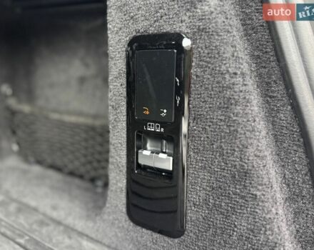 Сірий Ленд Ровер Range Rover Sport, об'ємом двигуна 3 л та пробігом 35 тис. км за 121000 $, фото 35 на Automoto.ua