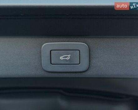 Сірий Ленд Ровер Range Rover Sport, об'ємом двигуна 3 л та пробігом 20 тис. км за 151999 $, фото 29 на Automoto.ua