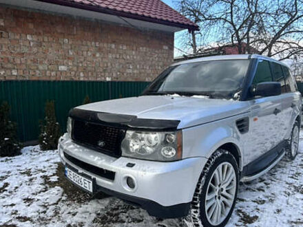 Ленд Ровер Рендж Ровер Спорт 2005 в Черновцах на Automoto.ua Серый Ленд Ровер Рендж Ровер Спорт, объемом двигателя 2.72 л и пробегом 286 тыс. км за 9600 $, фото 1 на Automoto.ua