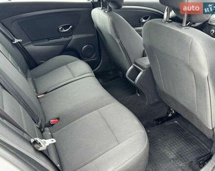 Зелений Ленд Ровер Range Rover Sport, об'ємом двигуна 3 л та пробігом 75 тис. км за 32760 $, фото 20 на Automoto.ua