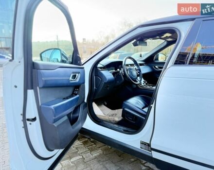 Белый Ленд Ровер Рендж Ровер Велар, объемом двигателя 2 л и пробегом 134 тыс. км за 29999 $, фото 59 на Automoto.ua