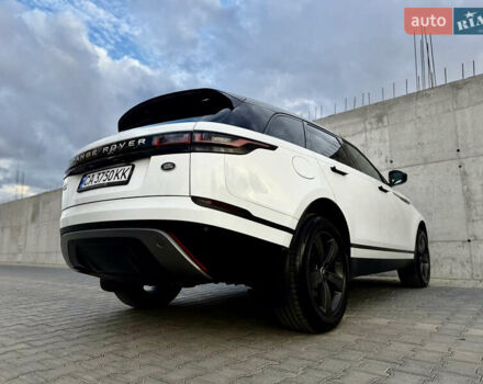 Белый Ленд Ровер Рендж Ровер Велар, объемом двигателя 2 л и пробегом 134 тыс. км за 33999 $, фото 38 на Automoto.ua