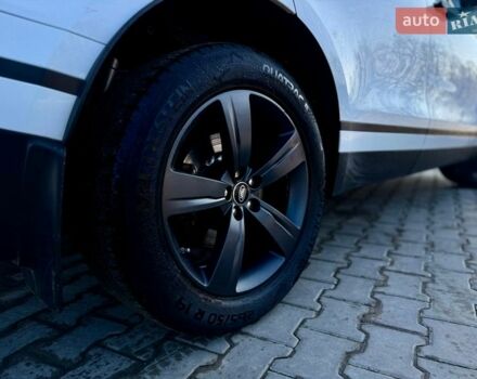 Белый Ленд Ровер Рендж Ровер Велар, объемом двигателя 2 л и пробегом 134 тыс. км за 29999 $, фото 51 на Automoto.ua