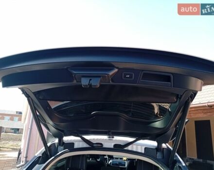 Белый Ленд Ровер Рендж Ровер Велар, объемом двигателя 2 л и пробегом 109 тыс. км за 31000 $, фото 69 на Automoto.ua