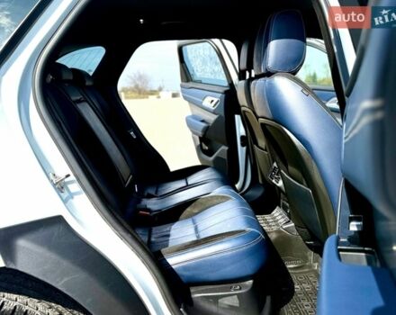 Білий Ленд Ровер Рендж Ровер Велар, об'ємом двигуна 2 л та пробігом 134 тис. км за 28999 $, фото 56 на Automoto.ua