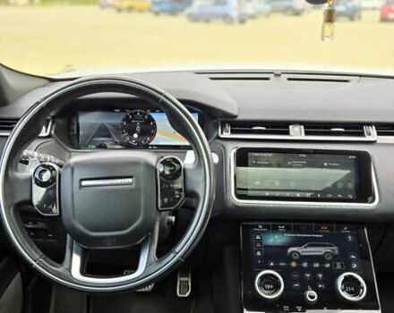 Белый Ленд Ровер Рендж Ровер Велар, объемом двигателя 3 л и пробегом 95 тыс. км за 39500 $, фото 32 на Automoto.ua