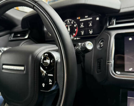 Белый Ленд Ровер Рендж Ровер Велар, объемом двигателя 2 л и пробегом 87 тыс. км за 33300 $, фото 37 на Automoto.ua