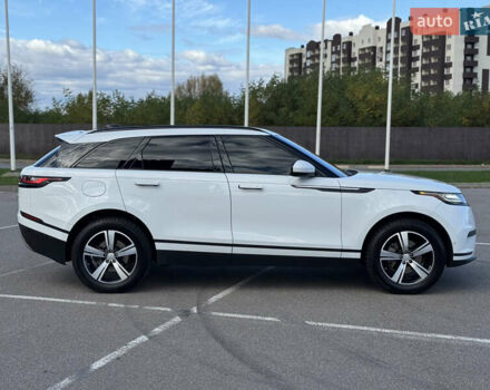 Белый Ленд Ровер Рендж Ровер Велар, объемом двигателя 2 л и пробегом 188 тыс. км за 28700 $, фото 3 на Automoto.ua