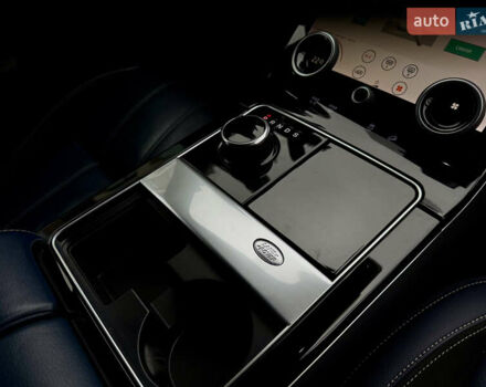 Белый Ленд Ровер Рендж Ровер Велар, объемом двигателя 2 л и пробегом 134 тыс. км за 29500 $, фото 69 на Automoto.ua