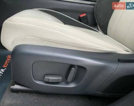 Білий Ленд Ровер Рендж Ровер Велар, об'ємом двигуна 2 л та пробігом 78 тис. км за 35900 $, фото 16 на Automoto.ua