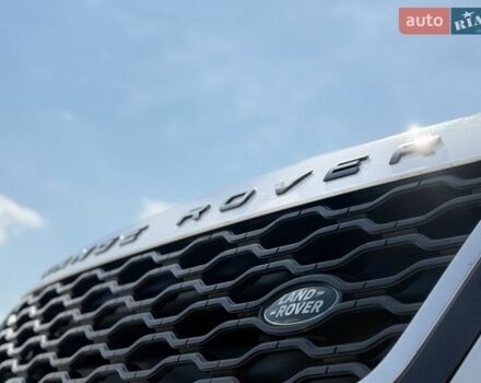 Білий Ленд Ровер Рендж Ровер Велар, об'ємом двигуна 2 л та пробігом 134 тис. км за 28999 $, фото 33 на Automoto.ua