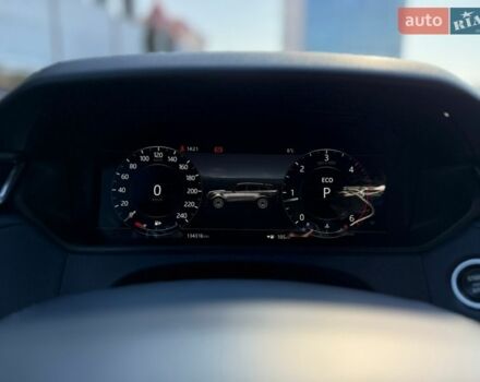 Белый Ленд Ровер Рендж Ровер Велар, объемом двигателя 2 л и пробегом 134 тыс. км за 29999 $, фото 91 на Automoto.ua