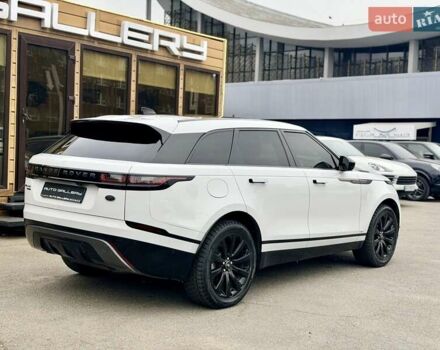 Білий Ленд Ровер Рендж Ровер Велар, об'ємом двигуна 2 л та пробігом 208 тис. км за 29999 $, фото 12 на Automoto.ua
