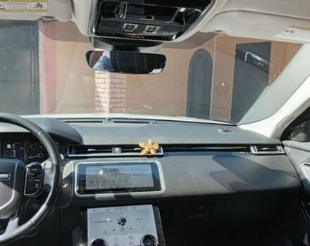 Белый Ленд Ровер Рендж Ровер Велар, объемом двигателя 2 л и пробегом 109 тыс. км за 31000 $, фото 114 на Automoto.ua