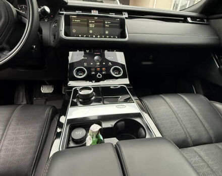 Белый Ленд Ровер Рендж Ровер Велар, объемом двигателя 2 л и пробегом 87 тыс. км за 33300 $, фото 17 на Automoto.ua