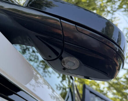 Белый Ленд Ровер Рендж Ровер Велар, объемом двигателя 2 л и пробегом 127 тыс. км за 29500 $, фото 21 на Automoto.ua