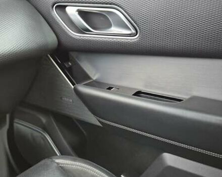 Белый Ленд Ровер Рендж Ровер Велар, объемом двигателя 3 л и пробегом 95 тыс. км за 39500 $, фото 36 на Automoto.ua