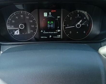 Белый Ленд Ровер Рендж Ровер Велар, объемом двигателя 2 л и пробегом 109 тыс. км за 31000 $, фото 104 на Automoto.ua