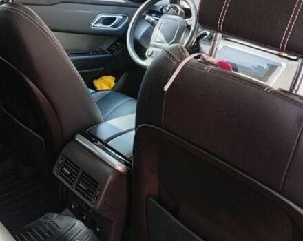 Белый Ленд Ровер Рендж Ровер Велар, объемом двигателя 2 л и пробегом 109 тыс. км за 31000 $, фото 87 на Automoto.ua