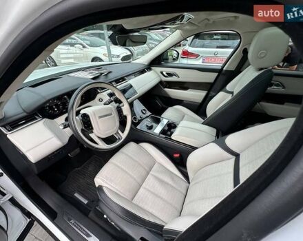 Белый Ленд Ровер Рендж Ровер Велар, объемом двигателя 2.99 л и пробегом 106 тыс. км за 43900 $, фото 19 на Automoto.ua