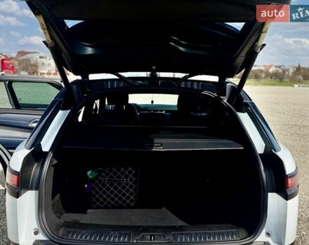 Білий Ленд Ровер Рендж Ровер Велар, об'ємом двигуна 2 л та пробігом 134 тис. км за 28999 $, фото 55 на Automoto.ua