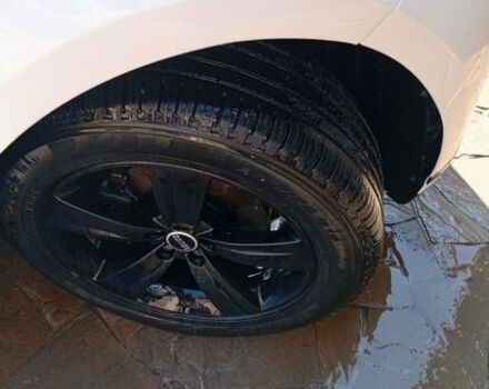 Белый Ленд Ровер Рендж Ровер Велар, объемом двигателя 2 л и пробегом 109 тыс. км за 31000 $, фото 5 на Automoto.ua