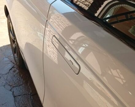 Белый Ленд Ровер Рендж Ровер Велар, объемом двигателя 2 л и пробегом 109 тыс. км за 31000 $, фото 47 на Automoto.ua