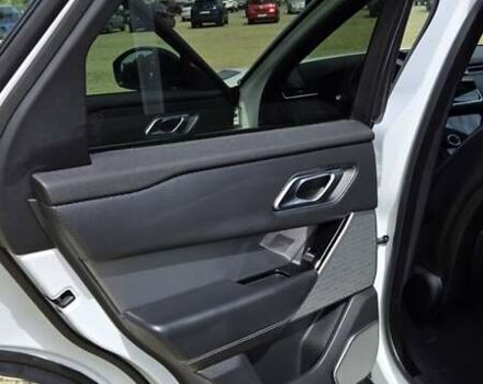 Белый Ленд Ровер Рендж Ровер Велар, объемом двигателя 3 л и пробегом 95 тыс. км за 39500 $, фото 44 на Automoto.ua