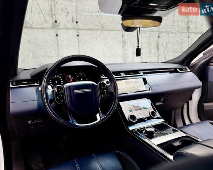 Белый Ленд Ровер Рендж Ровер Велар, объемом двигателя 2 л и пробегом 134 тыс. км за 33999 $, фото 61 на Automoto.ua