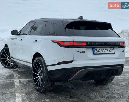Белый Ленд Ровер Рендж Ровер Велар, объемом двигателя 2 л и пробегом 155 тыс. км за 29500 $, фото 8 на Automoto.ua
