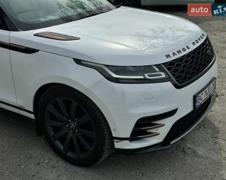 Белый Ленд Ровер Рендж Ровер Велар, объемом двигателя 2.99 л и пробегом 106 тыс. км за 39900 $, фото 3 на Automoto.ua