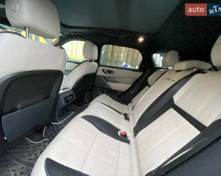 Білий Ленд Ровер Рендж Ровер Велар, об'ємом двигуна 2 л та пробігом 78 тис. км за 35900 $, фото 34 на Automoto.ua
