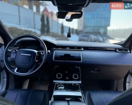 Белый Ленд Ровер Рендж Ровер Велар, объемом двигателя 2 л и пробегом 134 тыс. км за 29999 $, фото 78 на Automoto.ua