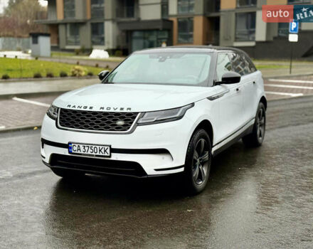 Белый Ленд Ровер Рендж Ровер Велар, объемом двигателя 2 л и пробегом 130 тыс. км за 32500 $, фото 9 на Automoto.ua