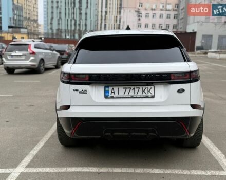 Белый Ленд Ровер Рендж Ровер Велар, объемом двигателя 2 л и пробегом 92 тыс. км за 35300 $, фото 4 на Automoto.ua